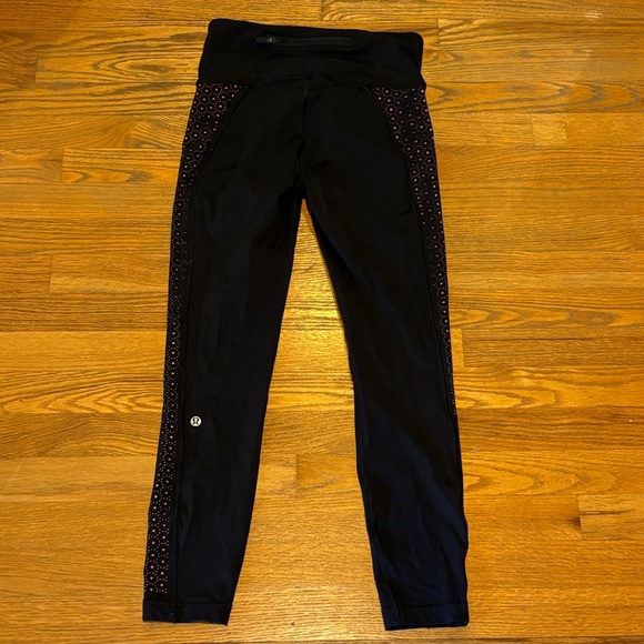 Lululemon color me quick 7/8 leggings size 4 black pink (w5arts) - Picture 1 of 6